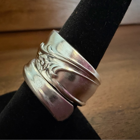 Wrap Spoon Ring - Picture 3 of 13
